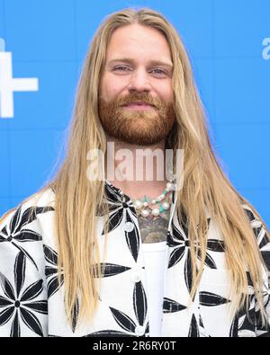 North Hollywood, United States. 10th June, 2023. NORTH HOLLYWOOD, LOS ANGELES, CALIFORNIA, USA - JUNE 10: British singer, songwriter and producer Sam Ryder arrives at Apple TV 's 'Ted Lasso' Season 3 FYC Red Carpet held at the Saban Media Center at the Television Academy on June 10, 2023 in North Hollywood, Los Angeles, California, United States. (Photo by Xavier Collin/Image Press Agency) Credit: Image Press Agency/Alamy Live News Stock Photo