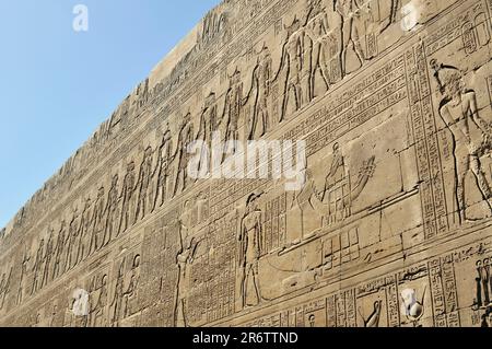 Reliefs, Ptolemaic cult, Edfu, Idfu, temple of Horus, Egypt Stock Photo