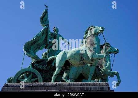 Quadriga on Arc de Triomphe in the Jubilee Park, Parc du Cinquantenaire, Brussels, Belgium Stock Photo