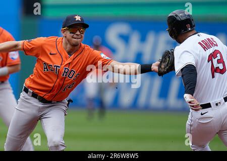 Guardians infielder Andrés Giménez will start at second base in