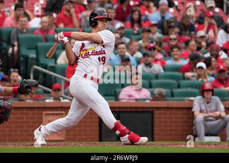 St. Louis, United States. 19th Apr, 2023. St. Louis Cardinals Tommy Edman  swings, hitting a double in the first inning against the Arizona  Diamondbacks at Busch Stadium in St. Louis on Wednesday