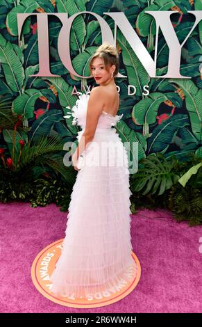 Jess Val Ortiz Arrives At The 76th Annual Tony Awards On Sunday, June ...