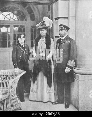 King George V and Queen Mary with the heir to the throne, the Prince of Wales. Stock Photo