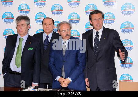 ROME - PDL VERTICAL PRESS CONFERENCE AT PALAZZO GRAZIOLI - UMBERTO BOSSI GIANFRANCO FINI SILVIO BERLUSCONI RAFFAELE LOMBARDO (Camilla Morandi/IPA/Fotogramma, Rome - 2008-04-16) ps the photo can be used in respect of the context in which it was taken, and without the defamatory intent of the decorum of the people represented (Photo Repertorio - 2020-06-29, Camilla Morandi/IPA) ps the photo can be used in compliance with the context in which it was taken, and without the defamatory intent of the decorum of the people represented Editorial Usage Only Stock Photo