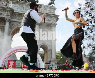 Milan, En. 11th June, 2023. Party like a dee jay at the Arco della Pace Credit: Independent Photo Agency/Alamy Live News Stock Photo