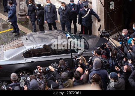 Rome, Italy. 09th Feb, 2021. Silvio Berlusconi enters the Montecitorio Palace for the consultations for the election of the President of the Republic, on 9 February 2021 (Photo by Matteo Nardone/Pacific Press/Sipa USA) Credit: Sipa USA/Alamy Live News Stock Photo