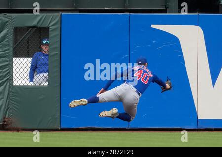 PHILADELPHIA, PA - MAY 21: Mike Tauchman #40 of the Chicago Cubs at bat  during the game against the Philadelphia Phillies at Citizens Bank Park on  May 20, 2023 in Philadelphia, Pennsylvania. (