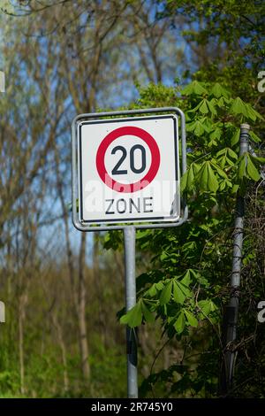 20 km/h speed limit sign; Tokyo, Japan Stock Photo - Alamy