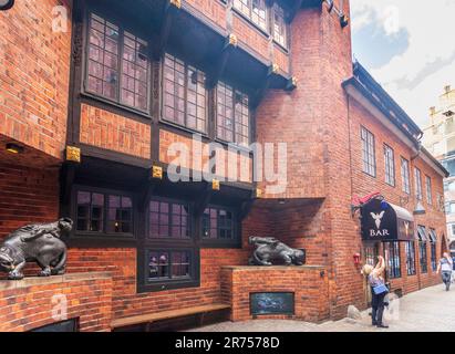 Bremen, Robinson Crusoe House (left) in street Böttcherstraße, houses in expressionist style, Brick Expressionism, Old Town, Germany Stock Photo