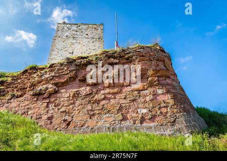 Schwabsburg in Rheinhessen in the town of the same name, imperial castle of the Staufers from the 12th century Stock Photo