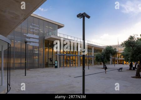 Exterior of the new building of Bezalel School of Art designed by Japanese architects Kazuyo Sejima and Ryue Nishizaw of the Japanese architectural firm SANAA located in Migrash HaRusim (Russian Compound) in West Jerusalem Israel Stock Photo