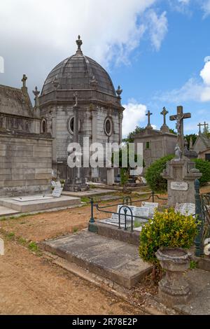 Porto, Portugal - June 04 2018: Tombs at the Cemetery Agramonte near the Casa da Música. Stock Photo