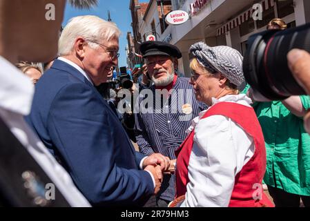 Eckernförde, Deutschland, 13. Juni 2023, Bundespräsident Frank-Walter Steinmeier verlegt seinen Amtssitz für 3 Tage nach Eckernförde. Nach dem Besuch Stock Photo