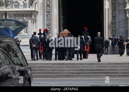 Milan, Italy. 14/06/2023, Coffin seen during the state funeral for the former Italian Prime Minister Silvio Berlusconi at Duomo on June 14, 2023 in Milan, Italy. Credit: Tiziano Ballabio Credit: Tiziano Ballabio/Alamy Live News Stock Photo