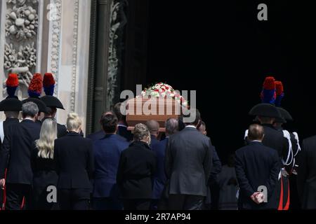 Milan, Italy. 14/06/2023, Coffin seen during the state funeral for the former Italian Prime Minister Silvio Berlusconi at Duomo on June 14, 2023 in Milan, Italy. Credit: Tiziano Ballabio Credit: Tiziano Ballabio/Alamy Live News Stock Photo