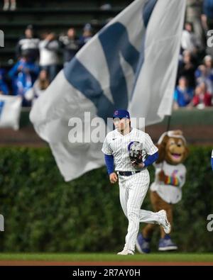 Chicago Cubs' Seiya Suzuki stretches and watches batting practice before a  baseball game against the Baltimore Orioles Wednesday, July 13, 2022, in  Chicago. (AP Photo/Charles Rex Arbogast Stock Photo - Alamy