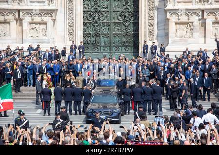 Milan, Italy. 14th June, 2023. Milan, Italy, 14/06/2023, State funeral of Silvio Berlusconi, Exit of the coffin from the Cathedral Editorial Usage Only Credit: Independent Photo Agency/Alamy Live News Stock Photo