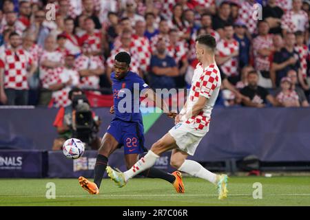 STADION FEYENOORD, NETHERLANDS - JUNE 14: Denzel Dumfries of the Netherlands controls the ball during the UEFA Nations League 2023 semi-final match between The Netherlands and Croatia at Rotterdam on June 14, 2023 in Stadion Feyenoord, Netherlands (Photo by Andre Weening/Orange Pictures) Stock Photo