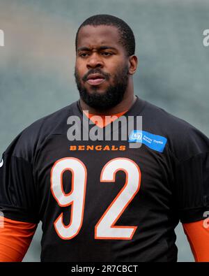 Cincinnati Bengals defensive tackle BJ Hill (92) prepares to perform a  drill during the NFL football team's training camp, Thursday, July 27,  2023, in Cincinnati. (AP Photo/Jeff Dean Stock Photo - Alamy