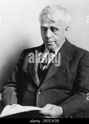 United States:  1941 Poet Robert Frost Stock Photo