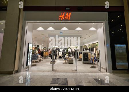 H M Fashion Shop Mall of the Emirates Al Barsha Dubai United Arab Emirates Stock Photo Alamy