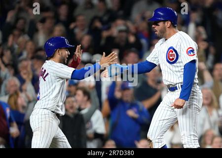 Nick Madrigal steals third, 04/10/2023