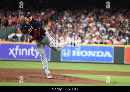 Washington Nationals starting pitcher Patrick Corbin throws a pitch to ...