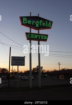 Tyler, TX - March 3, 2023: Historic Downtown Neon Sign Internation Odd ...