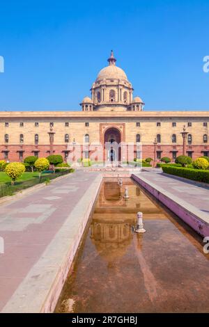 The North Block of the building of the Secretariat. Central Secretariat is where the Cabinet Secretariat is housed, which administers the Government o Stock Photo