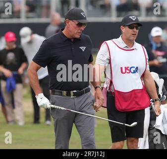 June 15, 2023: Golf - Golf legend Phil Mckelson on the 11th hole at the US OPEN 2023 Day One, Los Angeles County Club, Los Angeles, CA, USA, June 15, 2023 (Credit Image: © Scott Mitchell/ZUMA Press Wire) EDITORIAL USAGE ONLY! Not for Commercial USAGE! Stock Photo