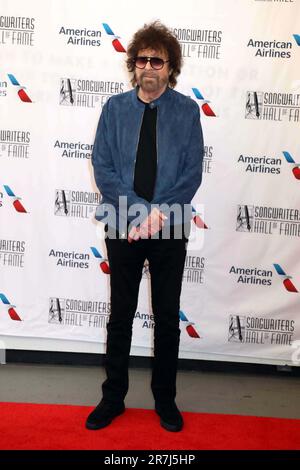 June 15, 2023, New York City, New York, USA: Songwriter/musician JEFF LYNNE attends the 2023 Songwriters Hall of Fame, 52nd Annual Induction and Awards Gala held at the Marriott Marquis Hotel. (Credit Image: © Nancy Kaszerman/ZUMA Press Wire) EDITORIAL USAGE ONLY! Not for Commercial USAGE! Stock Photo