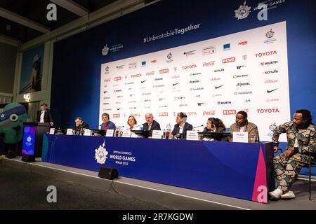 (L-R) Mark Solomeyer, Vice President and Athlete Spokesperson Special Olympics Germany; Timothy Shriver, Chairman Special Olympics International; Christiane Krajewski, President Special Olympics Germany; Kai Wegner, Governing Mayor of Berlin; Sven Albrecht, CEO of the Organizing Committee for the Special Olympics World Games 2023 Berlin; Renee Manfredi SO Athlete and Sargent Shriver International Global Messenger; and Madcon artists, authors of Berlin 2023 Games anthem attend the opening press conference in Messe Berlin conference centre, Germany on June 16, 2023. The Special Olympics Summer Stock Photo