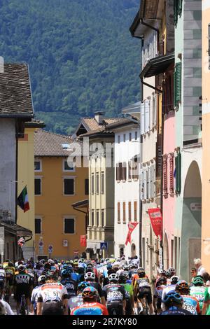 Pergine Valsugana, Italy. 16th June, 2023. 2023 Giro Next Gen - UCI U-23 European Tour Road Cycling 2023; The peloton Credit: Action Plus Sports/Alamy Live News Stock Photo