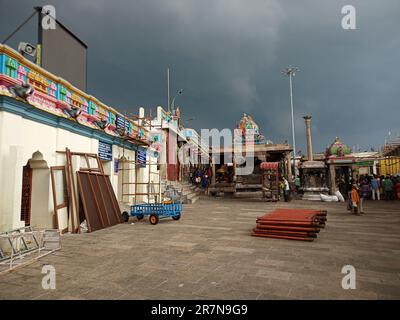 palani hills,palani murugan temple,palani temple,shops in palani,tonsuring head in palani,tonsuring offering in palany,temple tamilnadu,hindu,muruga Stock Photo