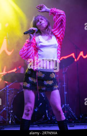 Suki Waterhouse and drummer Emilia Paige perform during Day 1 of the ...