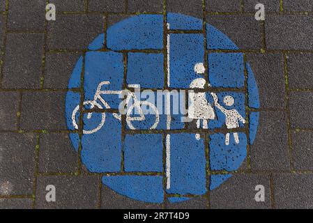 Traffic sign, pedestrians and cyclists allowed, Baden-Wuerttemberg, Germany Stock Photo