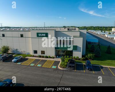 An aerial view of the Uline office supplies warehouse in Kenosha, Wisconsin, USA Stock Photo - Alamy