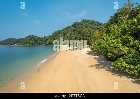 The island of Pangkor with the tortoise bay near the tourist village Teluk Nipah in the Malaysian state of Perak at the west coast of the peninsular Stock Photo