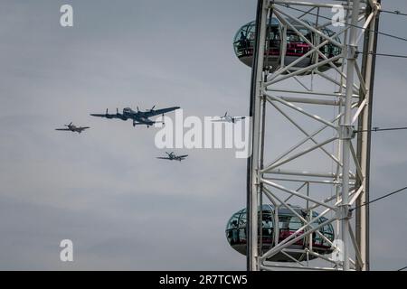 London, UK. 17th June 2023. Trooping the Colour: Royal Fly Past near London Eye ferris wheel as part of Trooping the Colour ceremonies celebrating The Sovereign King Charles III birthday, 74yrs. Credit: Guy Corbishley/Alamy Live News Stock Photo