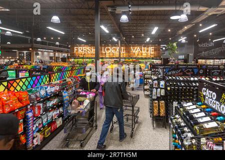 Detroit, Michigan, Rivertown Market, a smaller-format supermarket operated by the Meijer chain, is open in downtown Detroit. The store is one of only Stock Photo