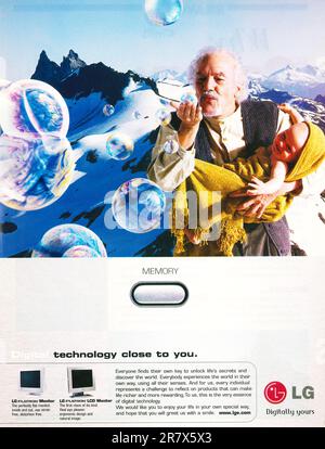 LG Flatron Monitor, - Digitally Yours campaign, advert in a magazine 2001 Stock Photo