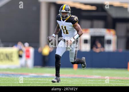 Maulers reveal new black-and-gold uniforms