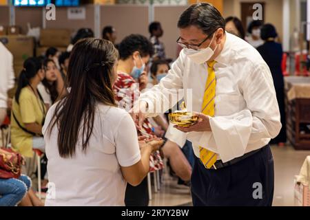 Sunday mass at Our Lady of Mount Carmel Catholic Church, Wanchai, Hong Kong, SAR, China Stock Photo