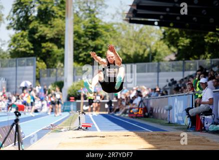 Ratingen, Germany. 17th June, 2023. Athletics: All-around Meeting. Felix Wolter, TSV Gräfelfing, decathlon, long jump. Credit: Thomas Banneyer/dpa/Alamy Live News Stock Photo