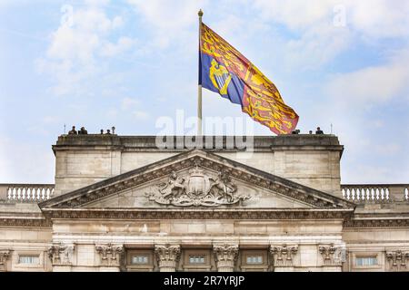 London, England, UK. 17th June, 2023. The Royal Standard of the United Kingdom flag flies above Buckingham Palace. The annual Trooping The Colour parade to celebrate the birthday of the monarch, His Royal Highness King Charless III, attended by the Royal Family. Credit: Edler Images/Alamy Live News Stock Photo