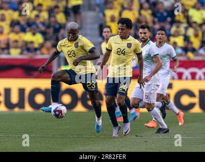 Harrison, New Jersey, USA. 17th June, 2023. Moises Caicedo (23) of Ecuador controls ball during friendly game against Bolivia on Red Bull Arena. Ecuador won 1 - 0. (Credit Image: © Lev Radin/Pacific Press via ZUMA Press Wire) EDITORIAL USAGE ONLY! Not for Commercial USAGE! Stock Photo