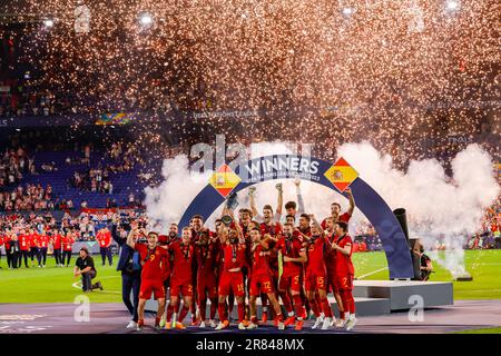 18-06-2023: Sport: Kroatie v Spanje  ROTTERDAM, NETHERLANDS - JUNE 18: players of Spain celebrating winning the Nations League with the cup during the Stock Photo