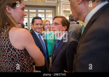 Madrid, Spain. 19th June, 2023. In the center, José Luis Martínez-Almeida, Mayor of Madrid, speaks to the public after concluding the informative breakfast at the Forum Europa in Madrid, which was organized by Nueva Economy Forum. (Photo by Luis Soto/SOPA Images/Sipa USA) Credit: Sipa USA/Alamy Live News Stock Photo