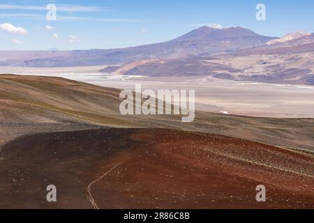 Crossing the Andes from Antofagasta de la Sierra to Antofalla - stunning landscape around the salt desert Salar de Antofalla in the Puna highlands Stock Photo