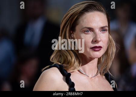 Rebecca Ferguson (in an Armani dress and Louboutin shoes) attends the Global Premiere of Paramount Pictures' 'Mission: Impossible - Dead Reckoning Par Stock Photo